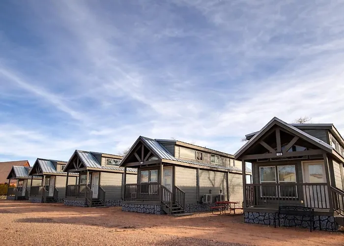 Powell - Tiny King Lodge *